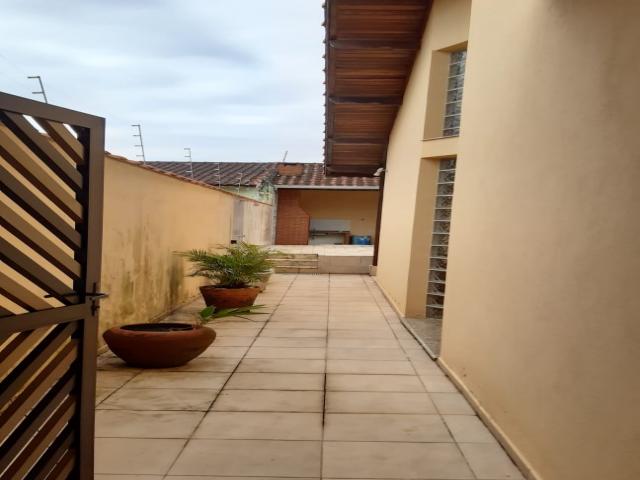 Casa de Praia para Venda em Praia Grande - 5
